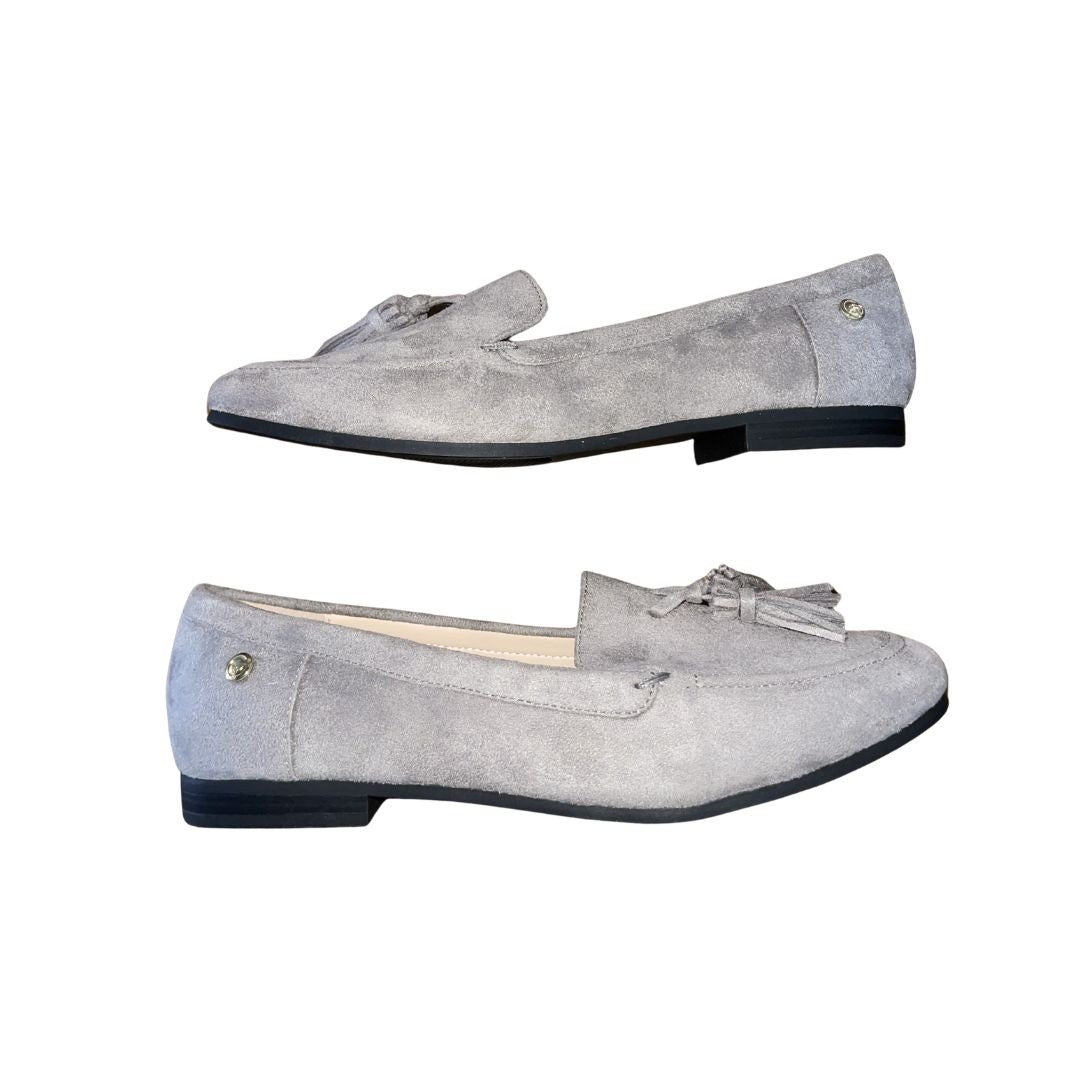Tahari Girl Alessia Tassel Loafers Slip On Shoes SZ 8.5 Micro Suede NWOB Preppy