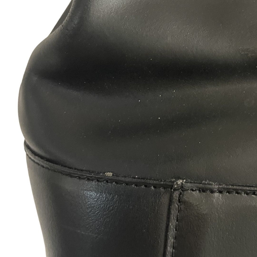 Danier Black Genuine Leather Shoulder Handbag Bowling Bag Fashionable Chic