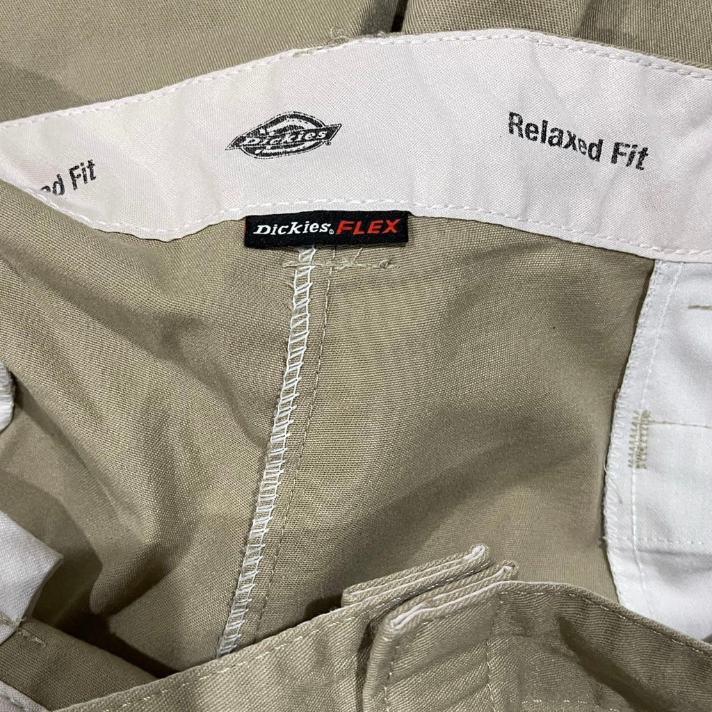 Dickie flex original relaxed fit chino Shorts size 40