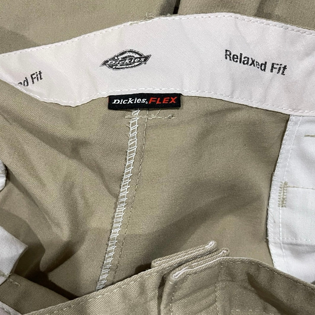 Dickie flex original relaxed fit chino Shorts size 40
