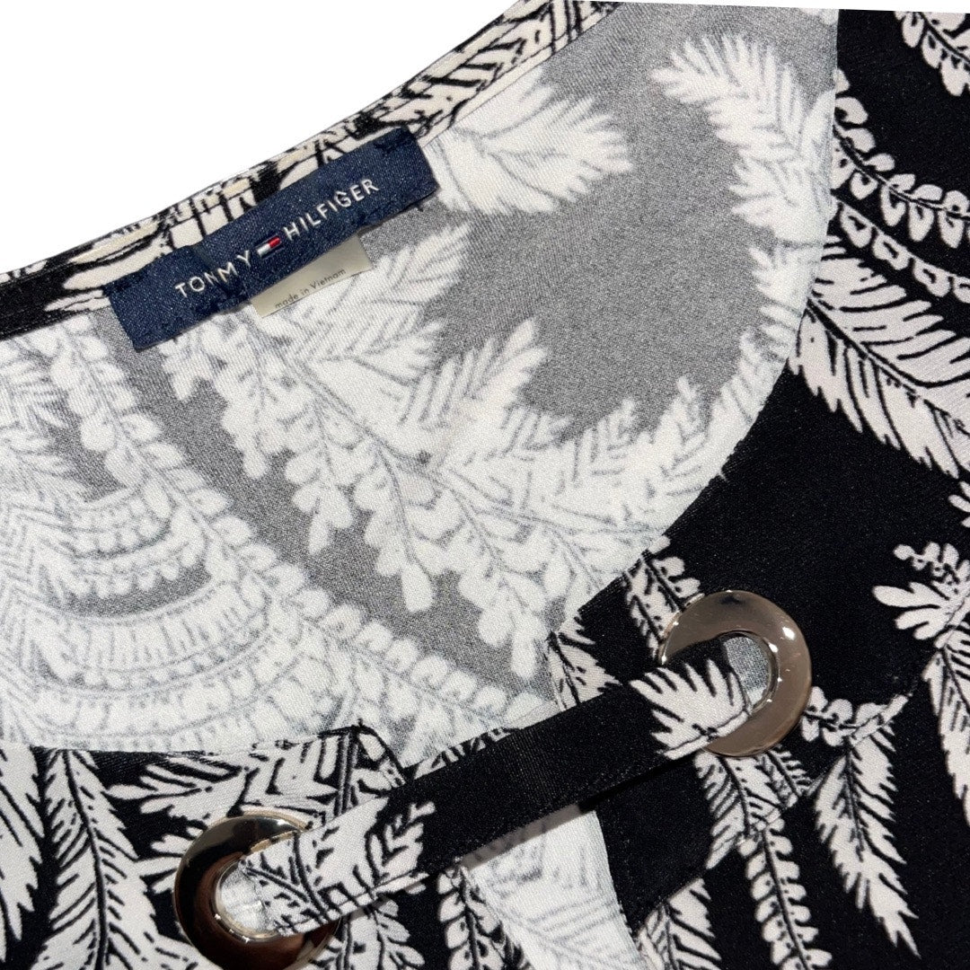 Tommy Hilfiger Paisley Top Black White Grommet Peep Size Size M/L Office Career