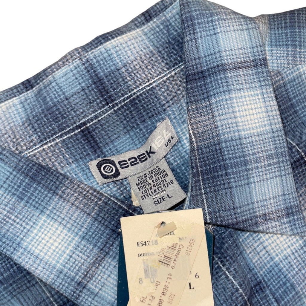 Ezekiel Men's Large Cotton Blue Plaid Flannel Long Sleeve button up shirt