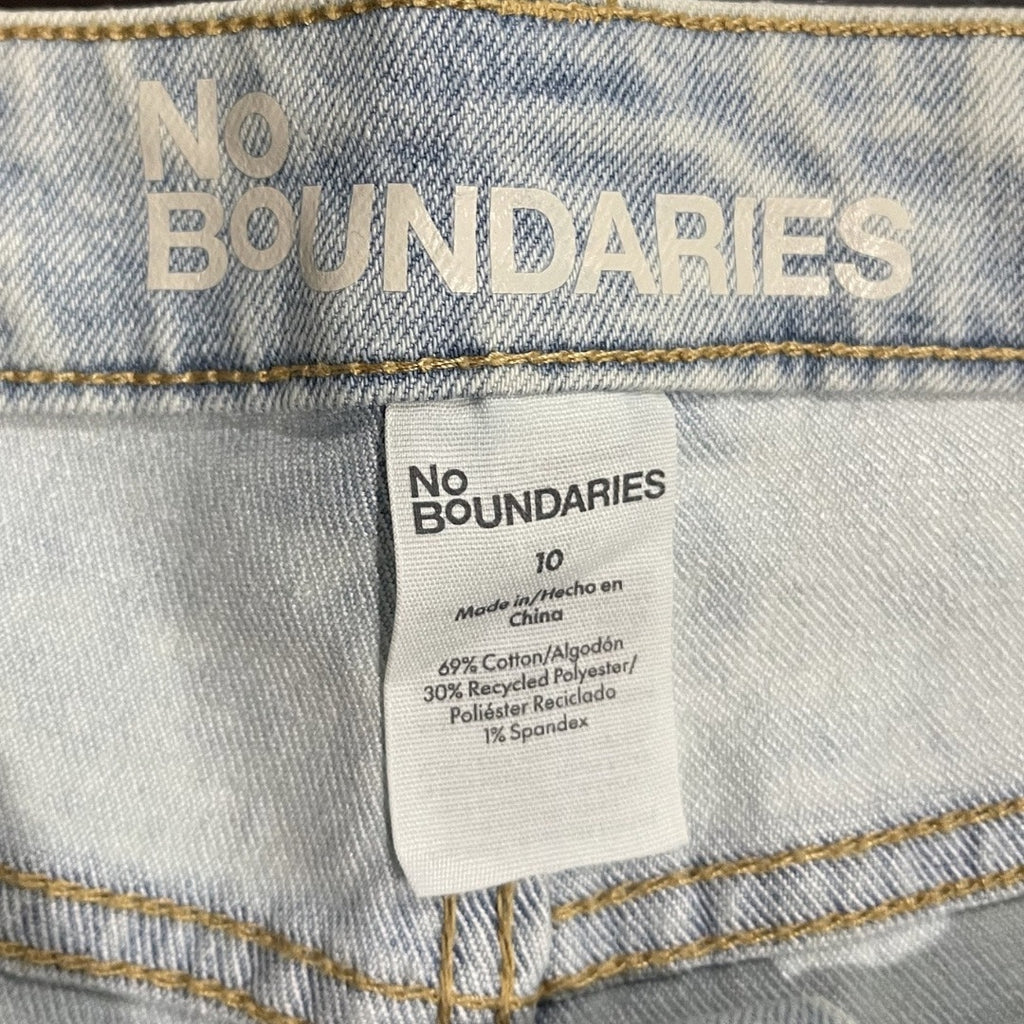 No Boundaries Denim Cut Off Denim Jean Shorts Size 10 Light Wash Y2K Streetwear