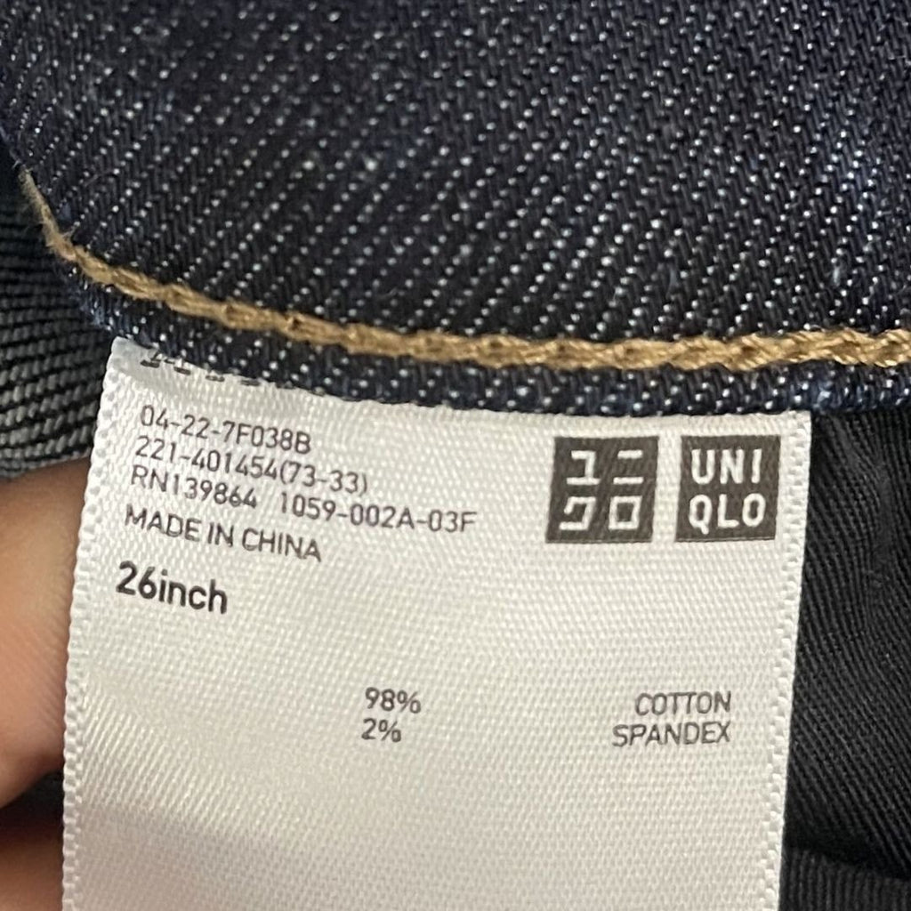 Uniqlo Jeans Skinny Fit Dark Denim Stretch Pants 26 inch Taper ankle Casual Chic