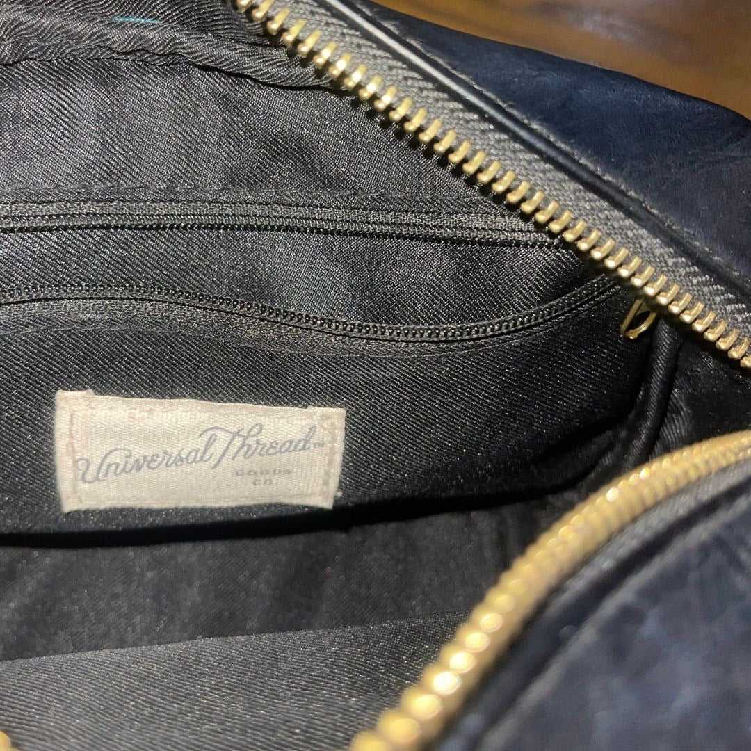 Universal Thread Camera Crossbody Purse Black Cream Checkered Canvas Strap