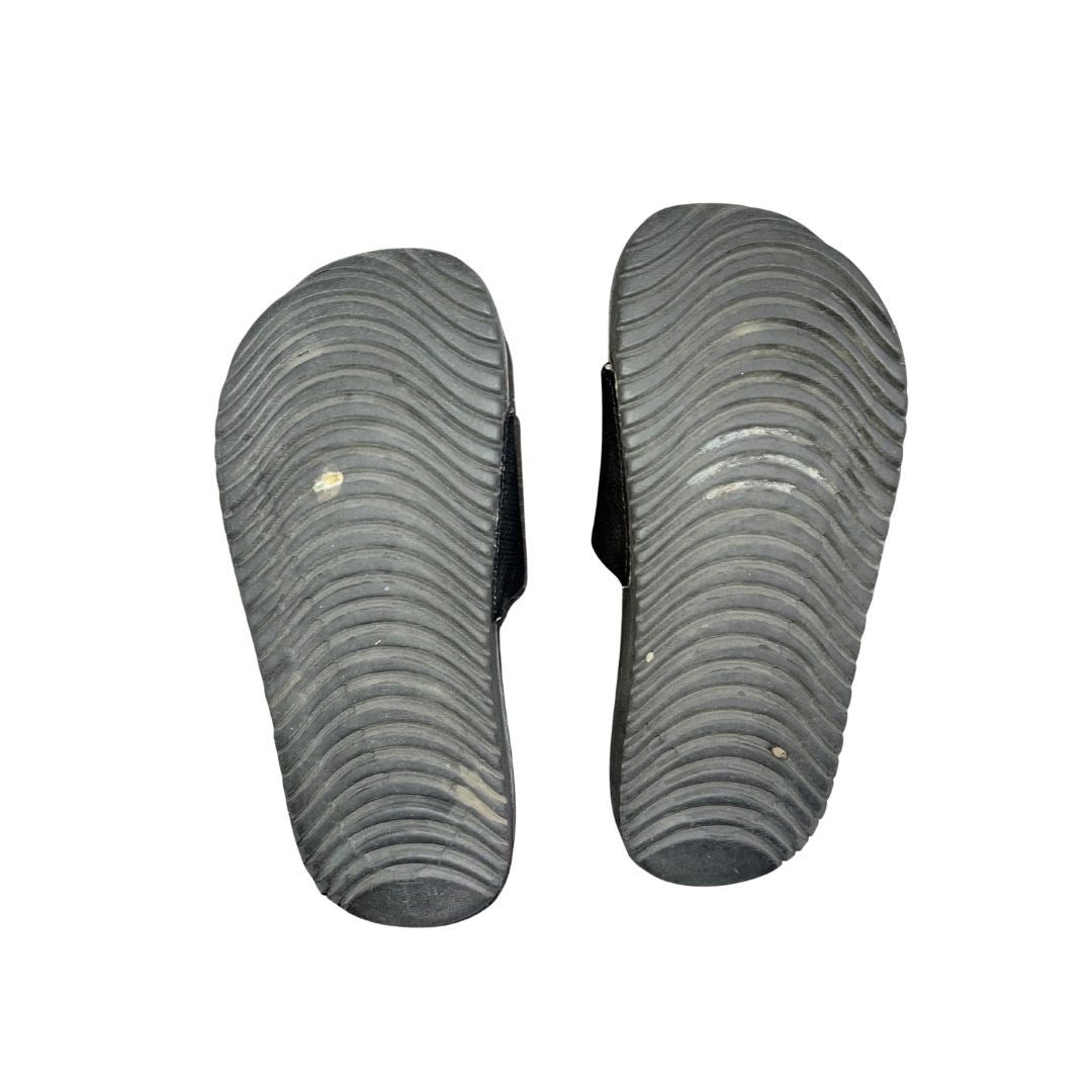 Nike Black Slides Flip Flop Sandals Youth Size 13 Unisex Kidscore