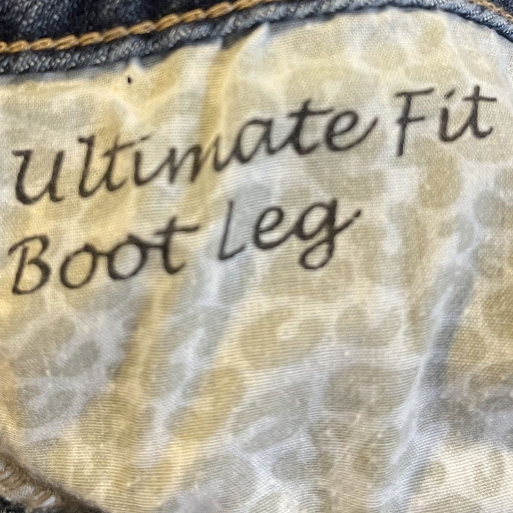 Chico's Platinum Denim Ultimate Fit Boot Leg Jeans Size 2T (12) Cowgirl Western