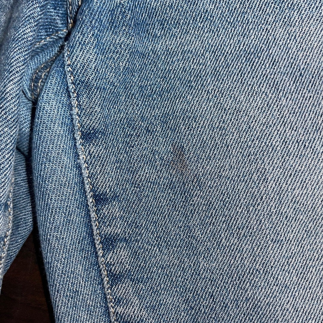 Calvin Klein Jeans Light Wash High Waisted Straight Leg distressed frayed hem