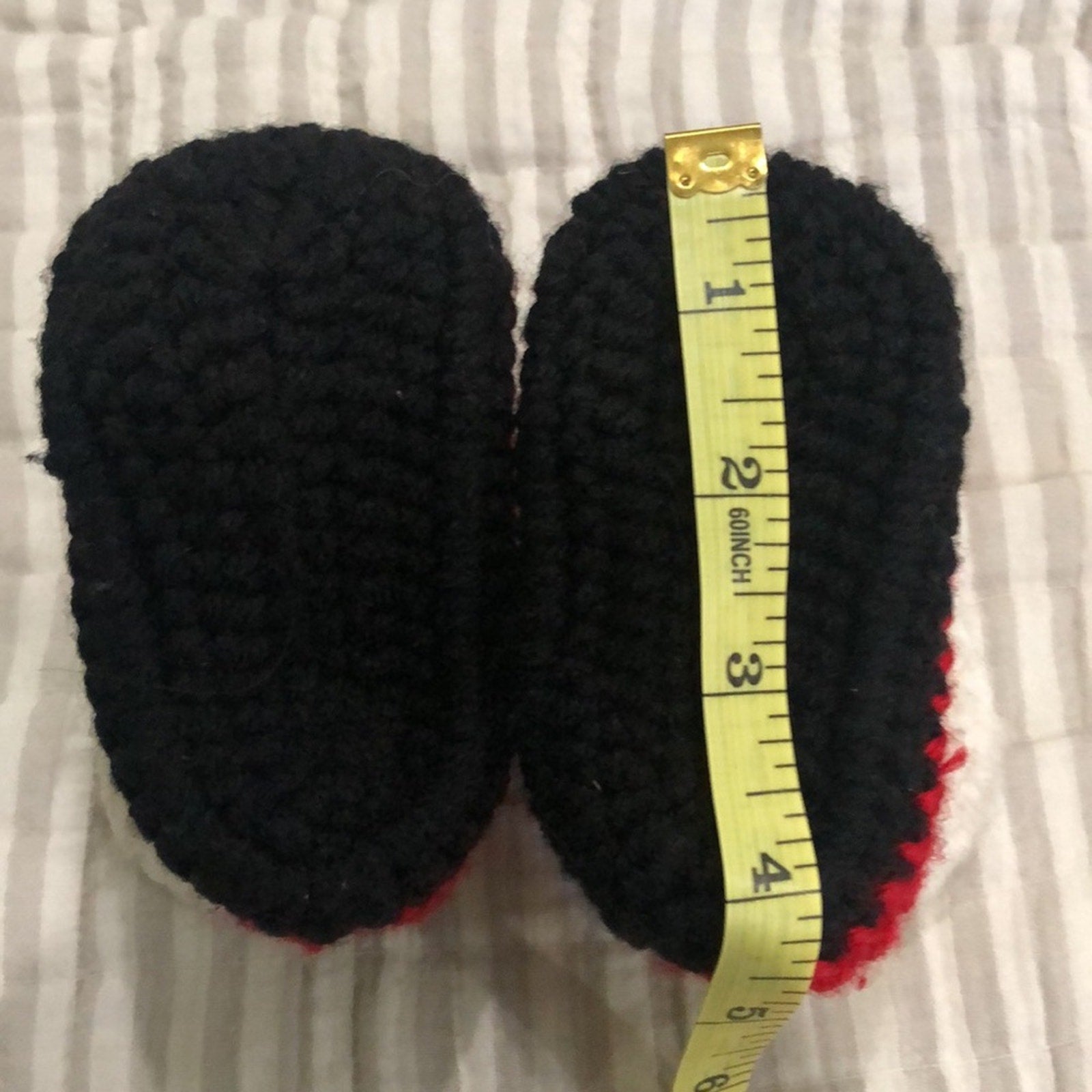 Crochet santa baby booties
