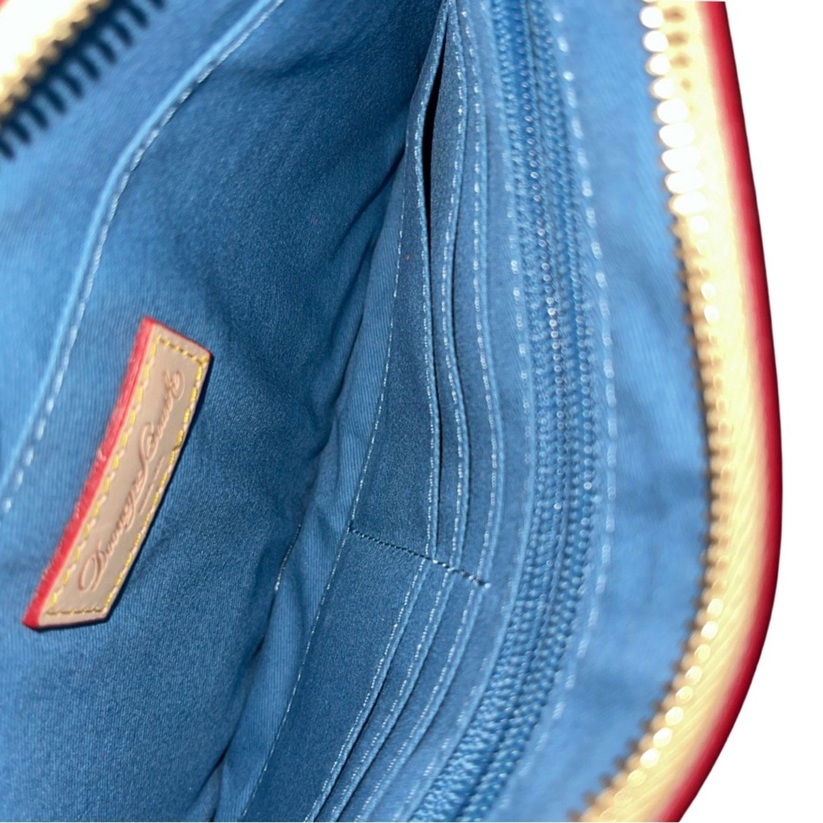 Vintage Dooney & Bourke Patent Leather Large zipper clutch purse wallet