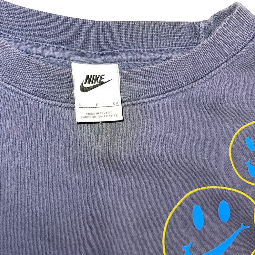 Nike Smile Trend Crewneck Sweater Cropped Size Small Sportswear Fleece