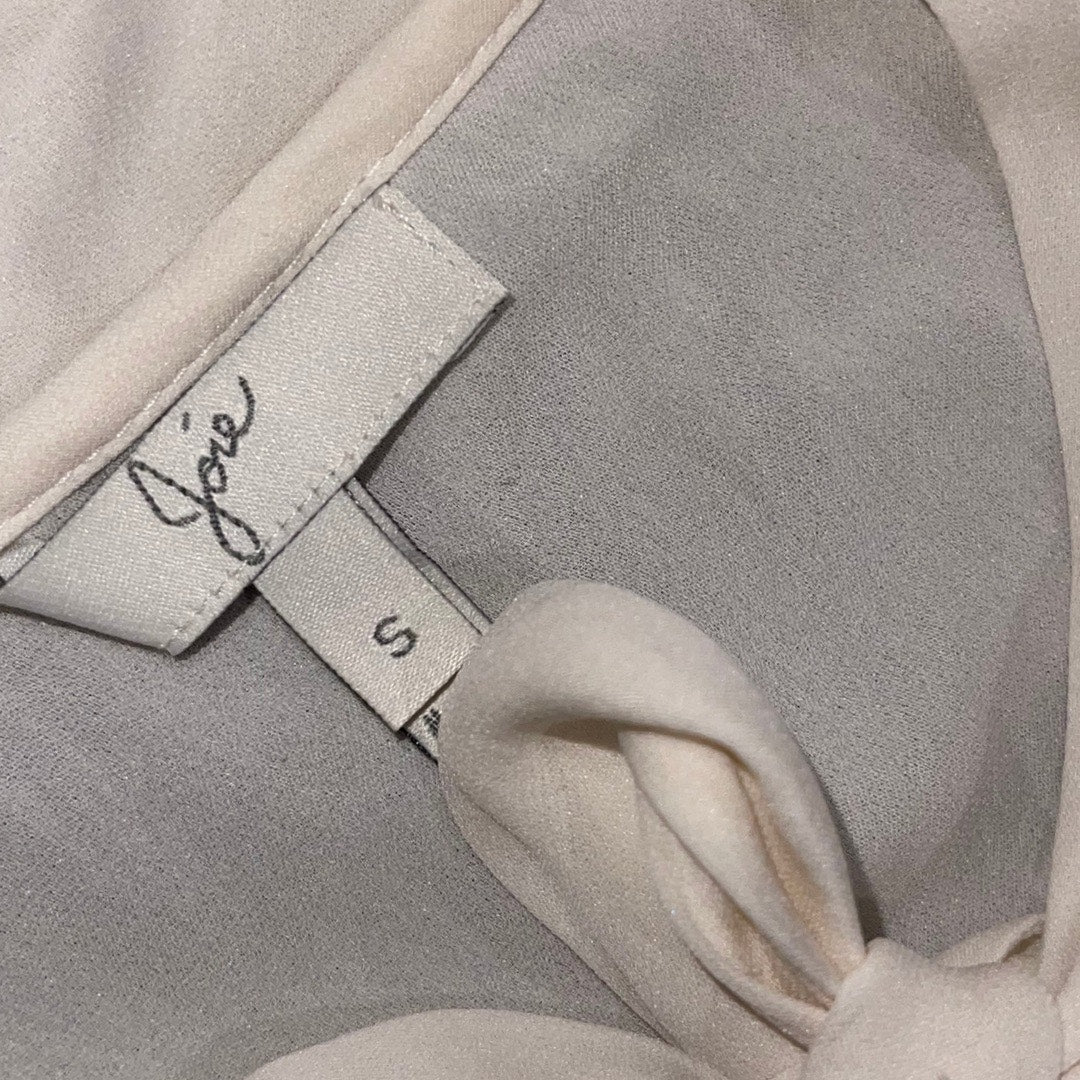Joie Ivory Silk Tiered Tie Neck Sleeveless Blouse Size Small Classy Career