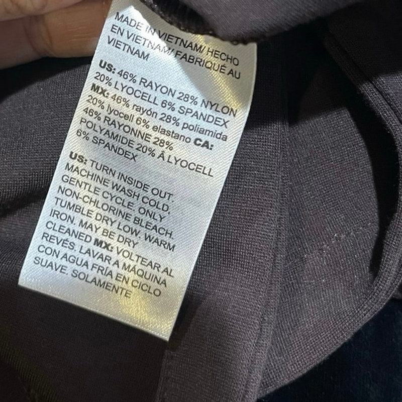 Chico's Brown Long Sleeve Top Button Cuffs Tunic Blouse size 2 Casual Preppy