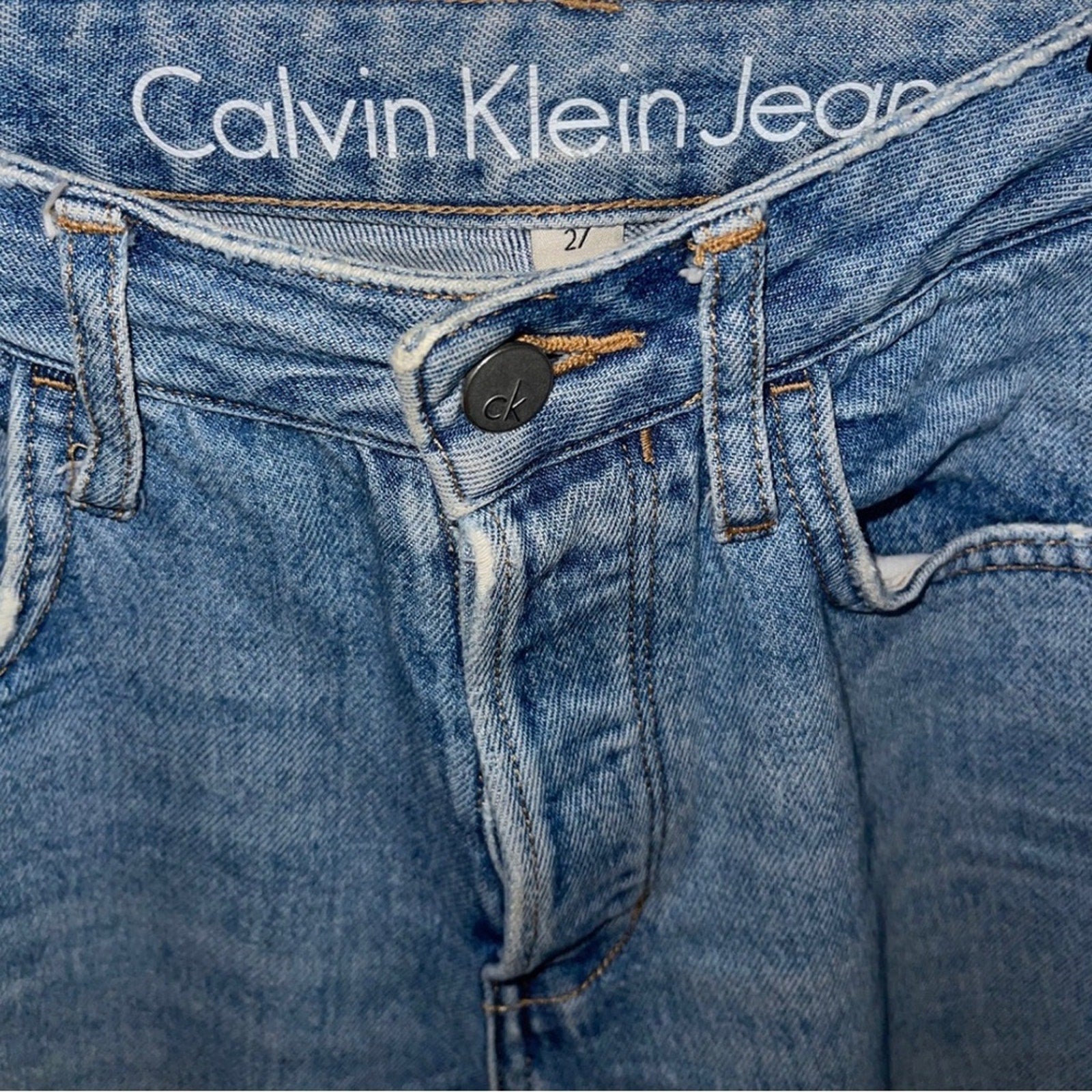 Calvin Klein Jeans Women Mid Rise distressed torn Capri denim size 27