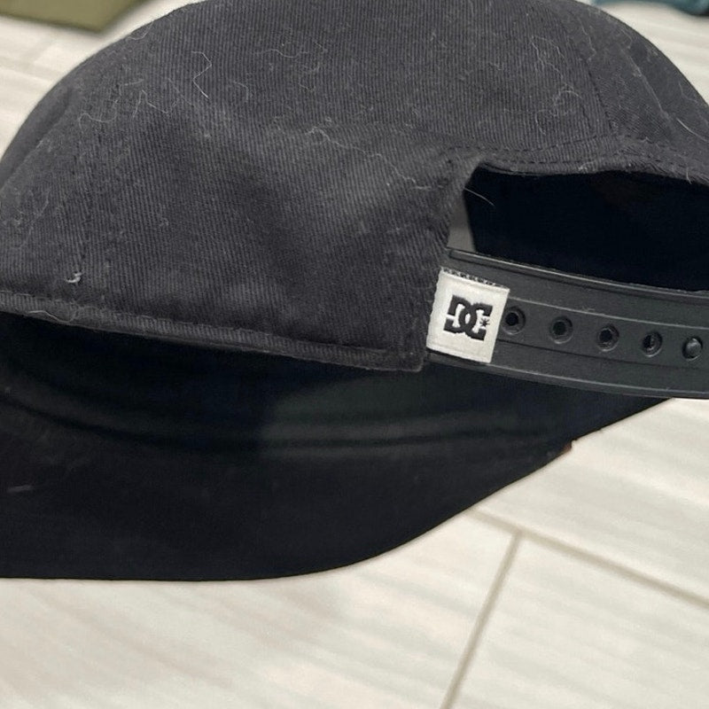 DC Shoes Brackers Snapback Cap Brown Faux Suede Brim Skater Trucker