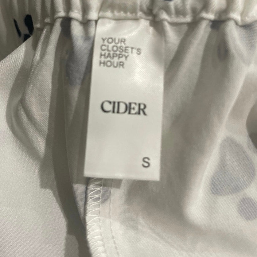Cider Two Piece Loungewear Pajama Set SZ S Cat Paw Novelty Print Sleepwear NWT
