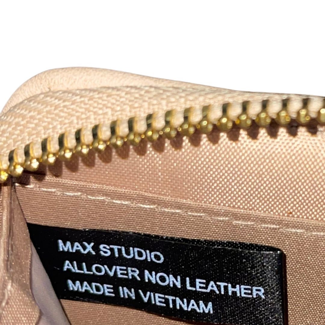 Max Studio Wristlet Wallet Full Zip Clutch Vegan leather 90s Y2K