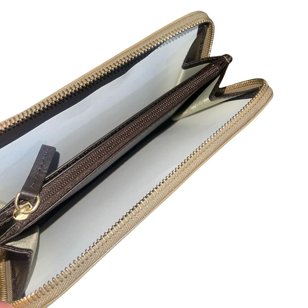 Burberry 100% Lamb Leather Full Zip Wallet NWT Luxury Accessories
