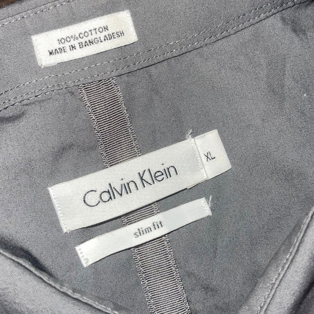 Bundle Two Calvin Klein Button Down Short Sleeve shirt XL Gray Casual Office