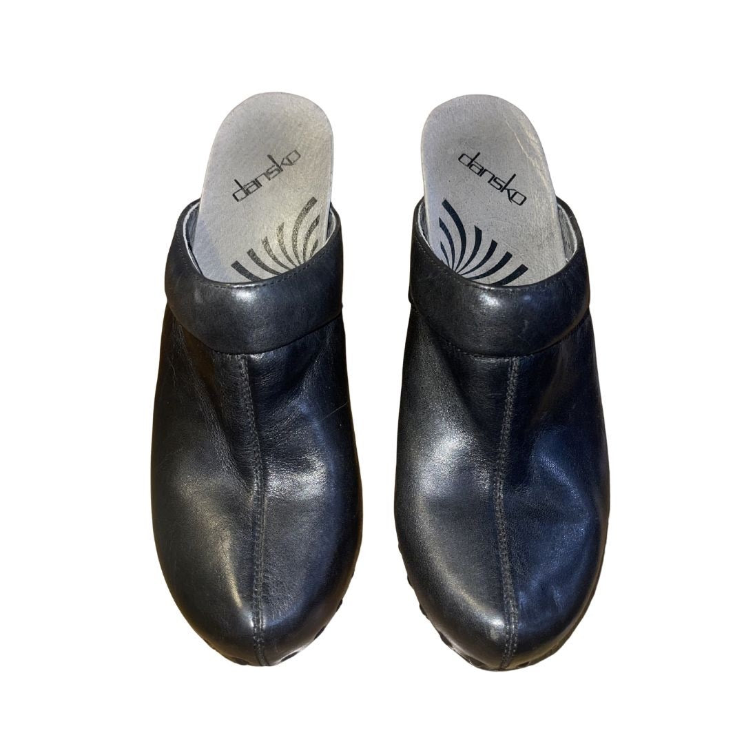 Dansko Rae Black Leather Slip on Heeled Clogs Size 9.5 Mules Artsy Boho Chic