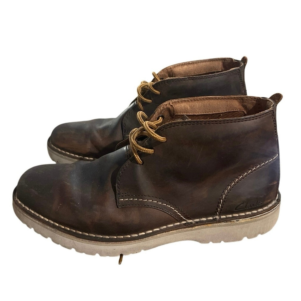 Clarks Men's Eastridge Mid Lace up Chukka Boots SZ 8.5 Workwear Beeswax Leather