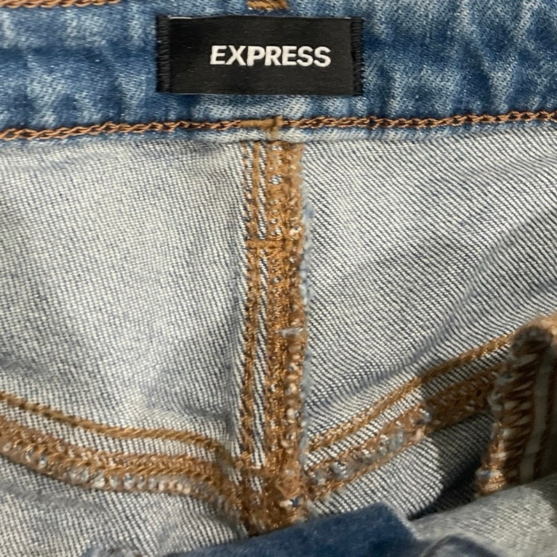 Express Mid Rise Light Wash Relaxed Tapered Jeans SZ 4L Baggy Streetwear Casual