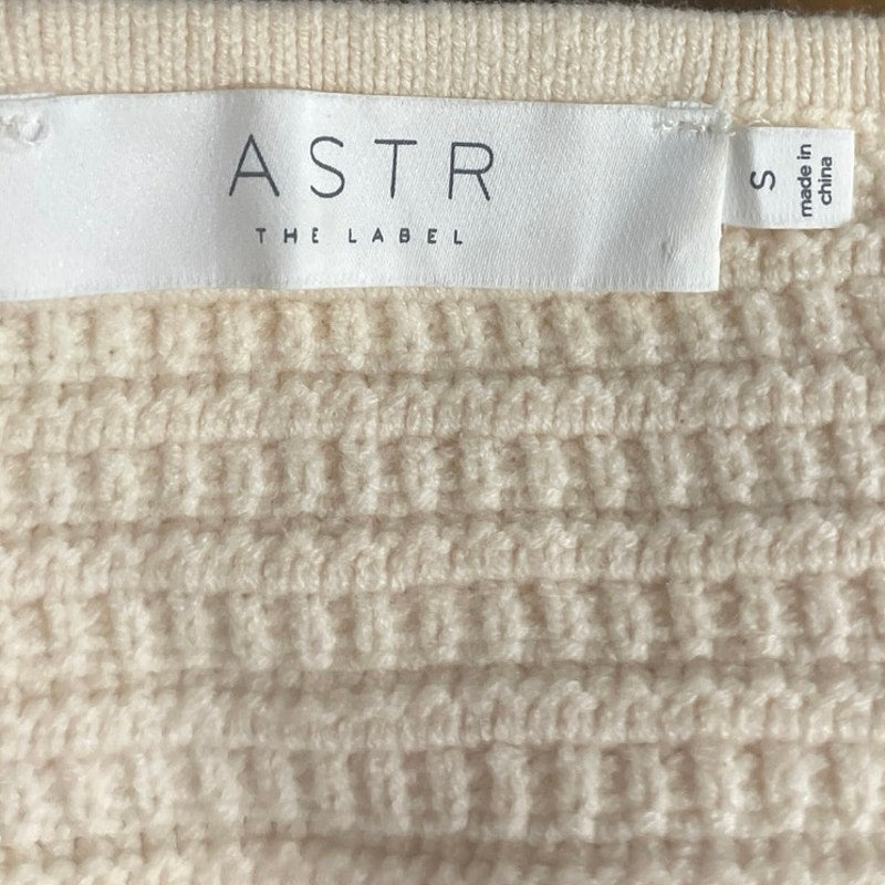 ASTR the Label Becker Scalloped Crochet Knit Front Cutout Top SZ S Festival Boho
