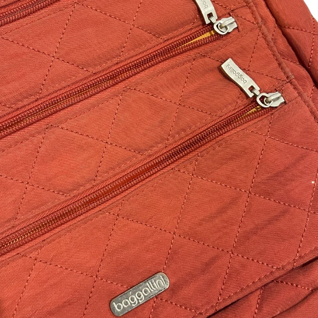 Baggallini Town Bag Nylon Messenger Crossbody Purse Multiple Zipper Minimalist