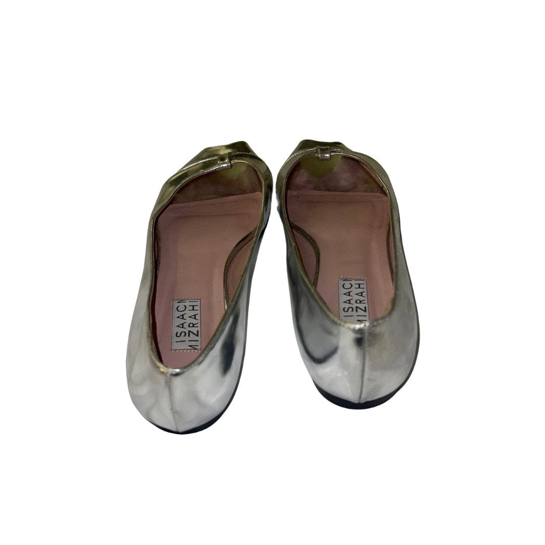 Isaac Mizrahi Silver Peep Toe Flats Patent Leather Size 7 Made in Italy Ballerina