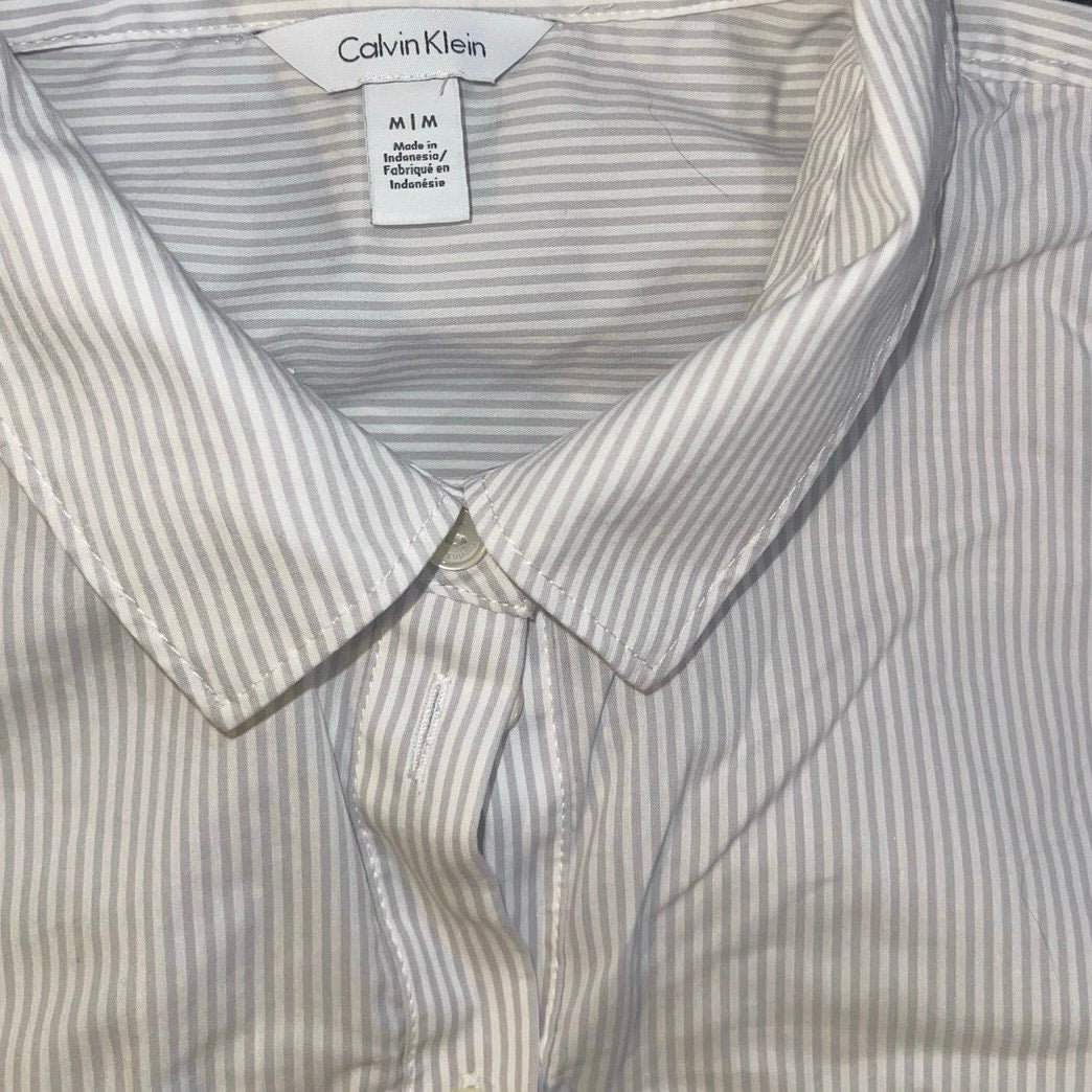 Calvin Klein Women Button up Collar long sleeve pinstripe Blouse