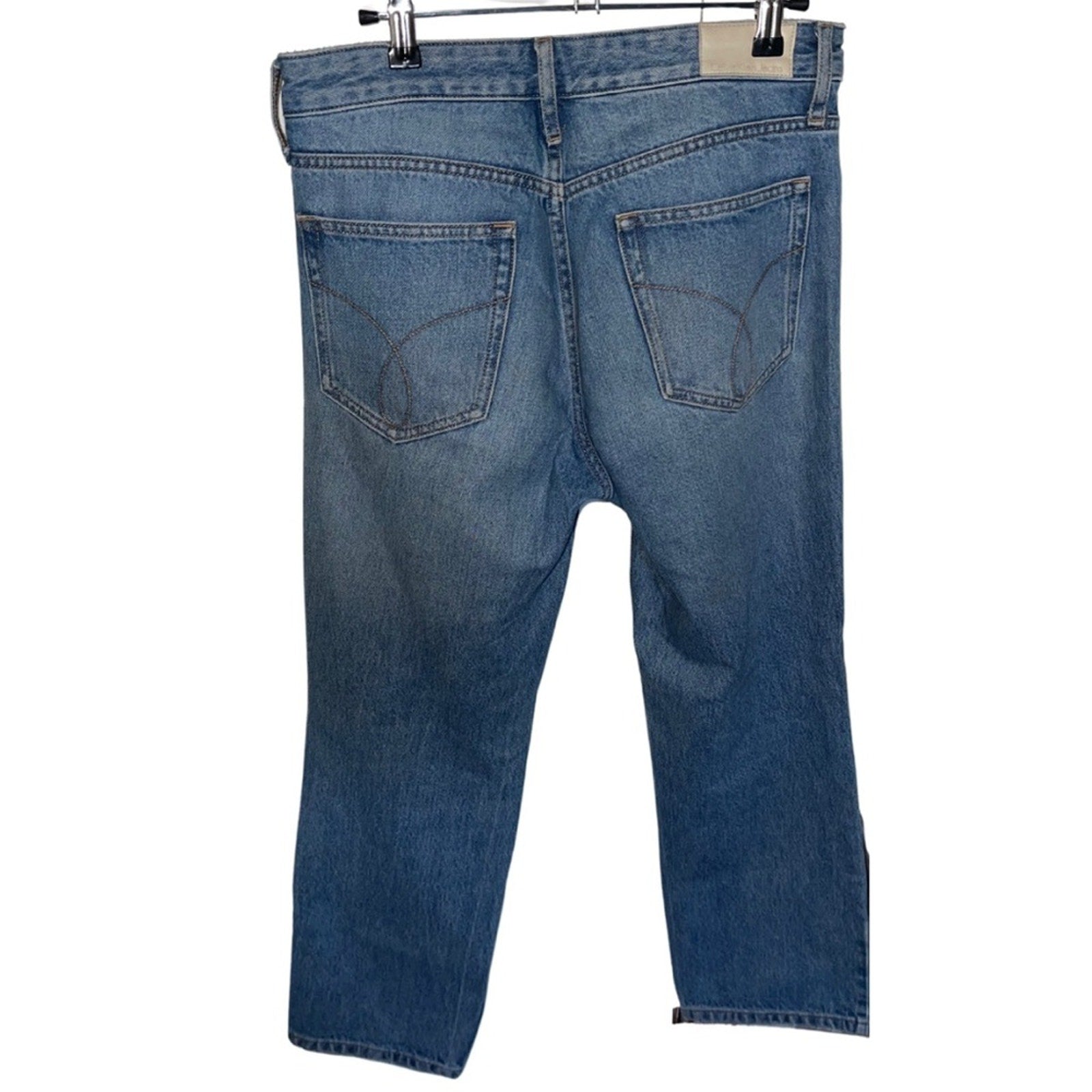Calvin Klein Jeans Women Mid Rise distressed torn Capri denim size 27
