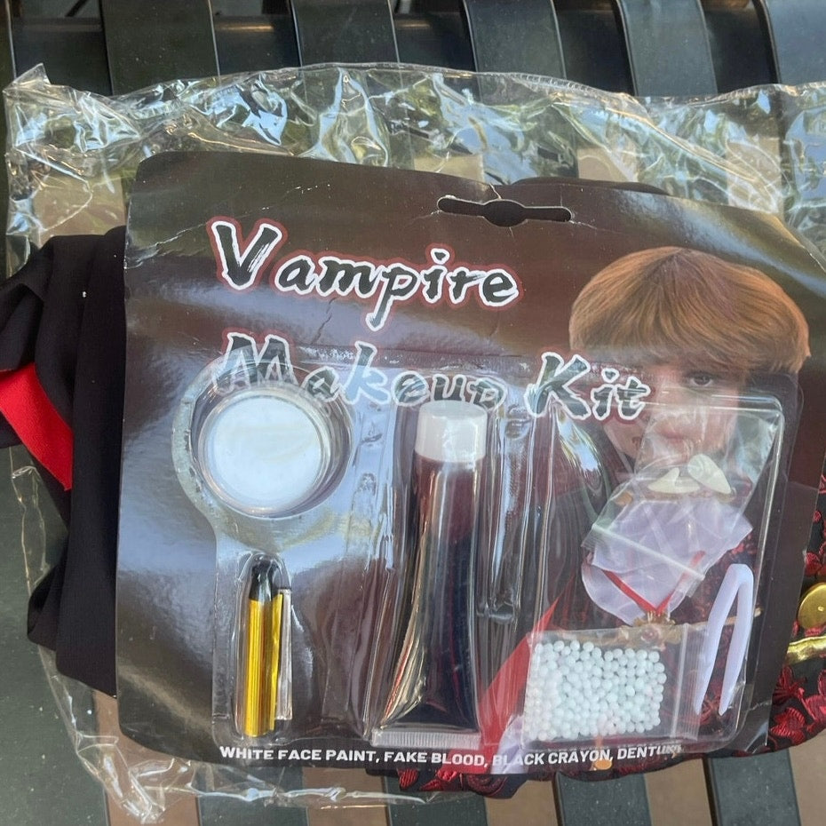 Youth Child Vampire Halloween Costume Make up Kit SZ 8-10 Goth Spooky Kidscore