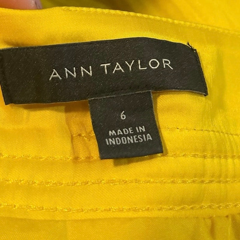 Ann Taylor Bright Yellow Daffodil Pleated Maxi Skirt Side Slits SZ 6 Flowy Drape