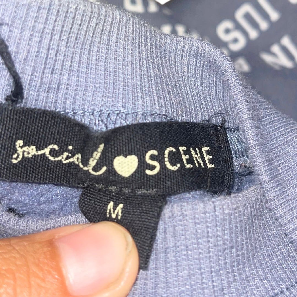 Bundle of 2 Crewneck Novelty Sweatshirts San Francisco Aspen Colorado SZ Medium