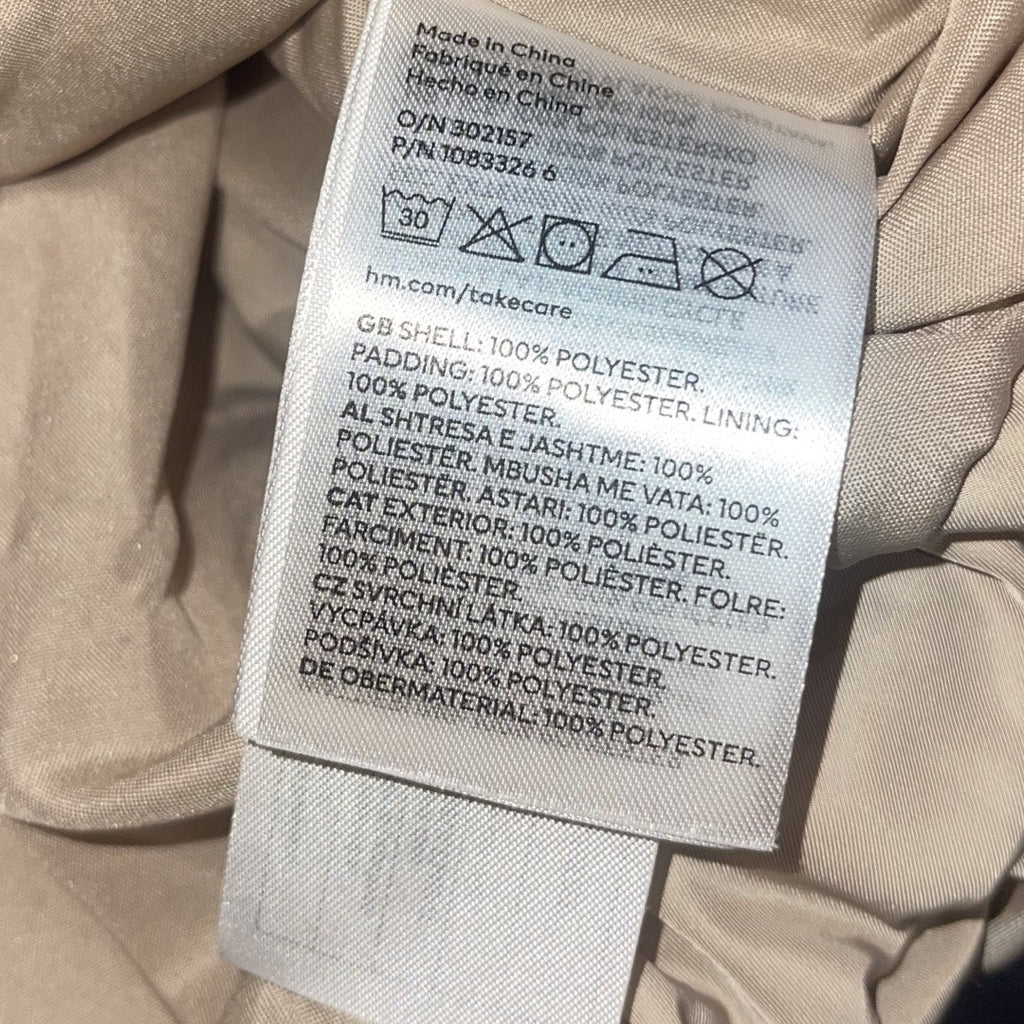 H&M Divided Cropped Puffer Sleeveless Mocked Neck Vest Small Sporty Chic Casual