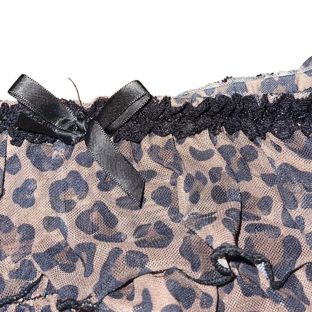 Romwe Y2K Sheer Leopard Print Mini Ruffle Shorts Size Large Grunge Goth