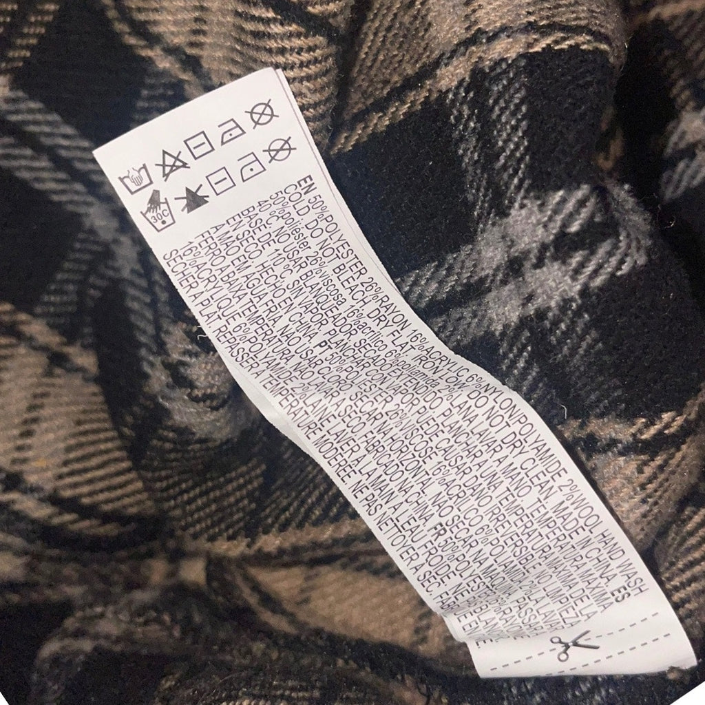 Forever 21 Women's Plaid Flannel button up shacket size Small
