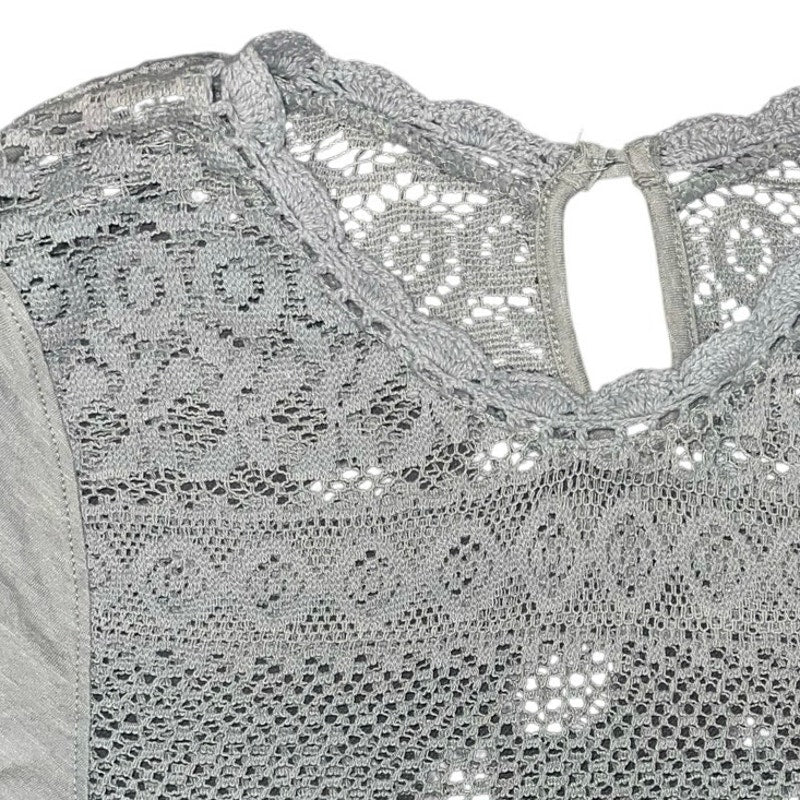 G. H. Bass & Co. Women's Gray Lace crochet long-sleeved blouse Size Medium