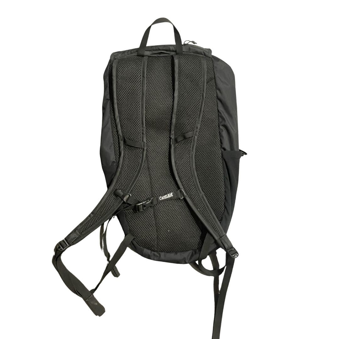 CamelBak Arete 18 Hiking Backpack Lightweight Hydration Pack Nylon Outdoors