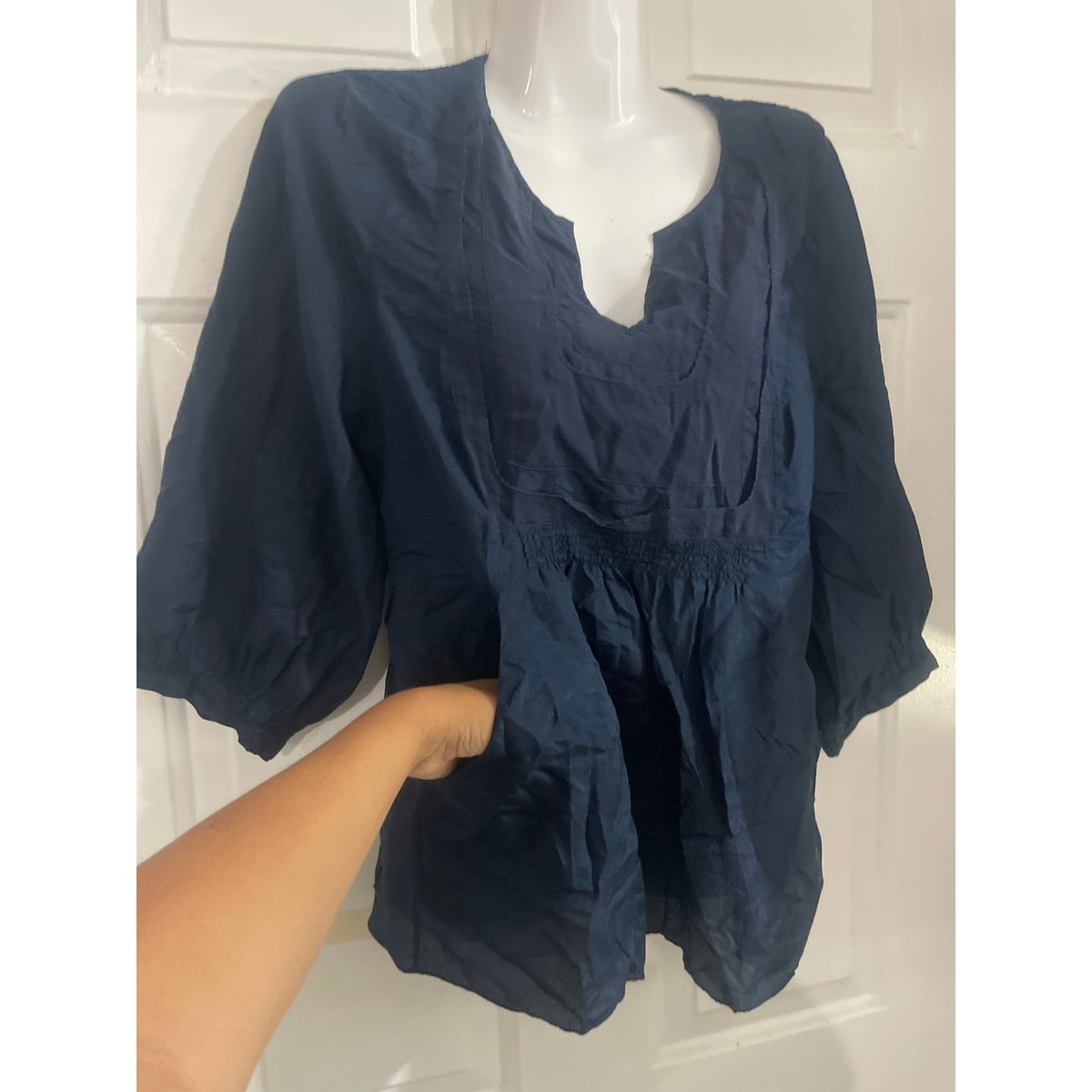 Vince Navy Blue Silk Popover Blouse SZ S 3/4 Sleeves Pockets Quiet Luxury