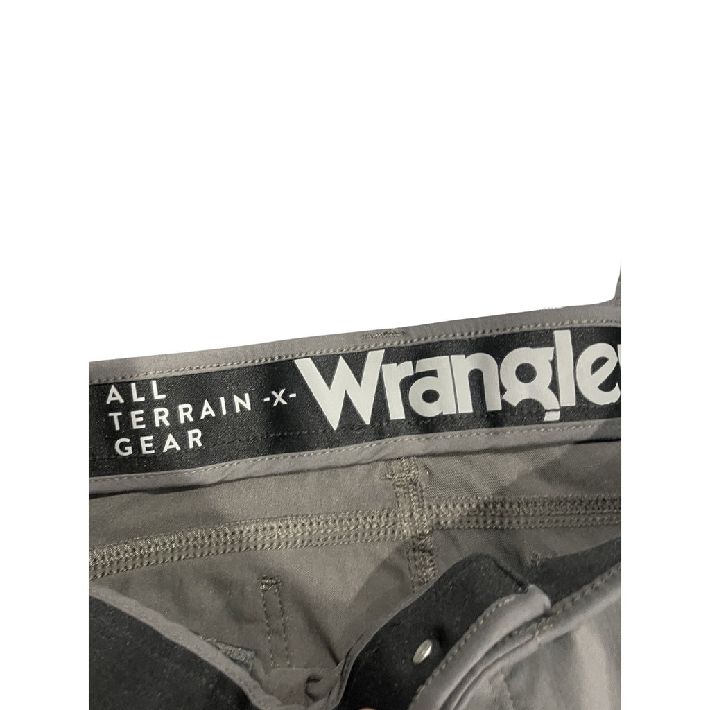 Wrangler All Terrain Gear Pants Size 34X30 Golf Outdoor Utility Hike Lightweight
