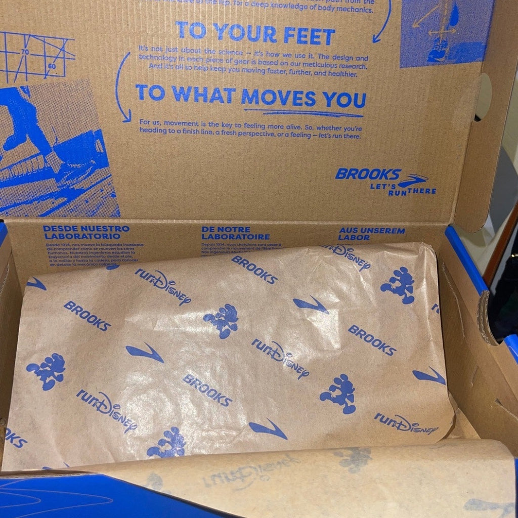 Brooks Adrenaline Run Disney GTS 24 Men Size 9 Women 10.5 NWT Mickey Mousse