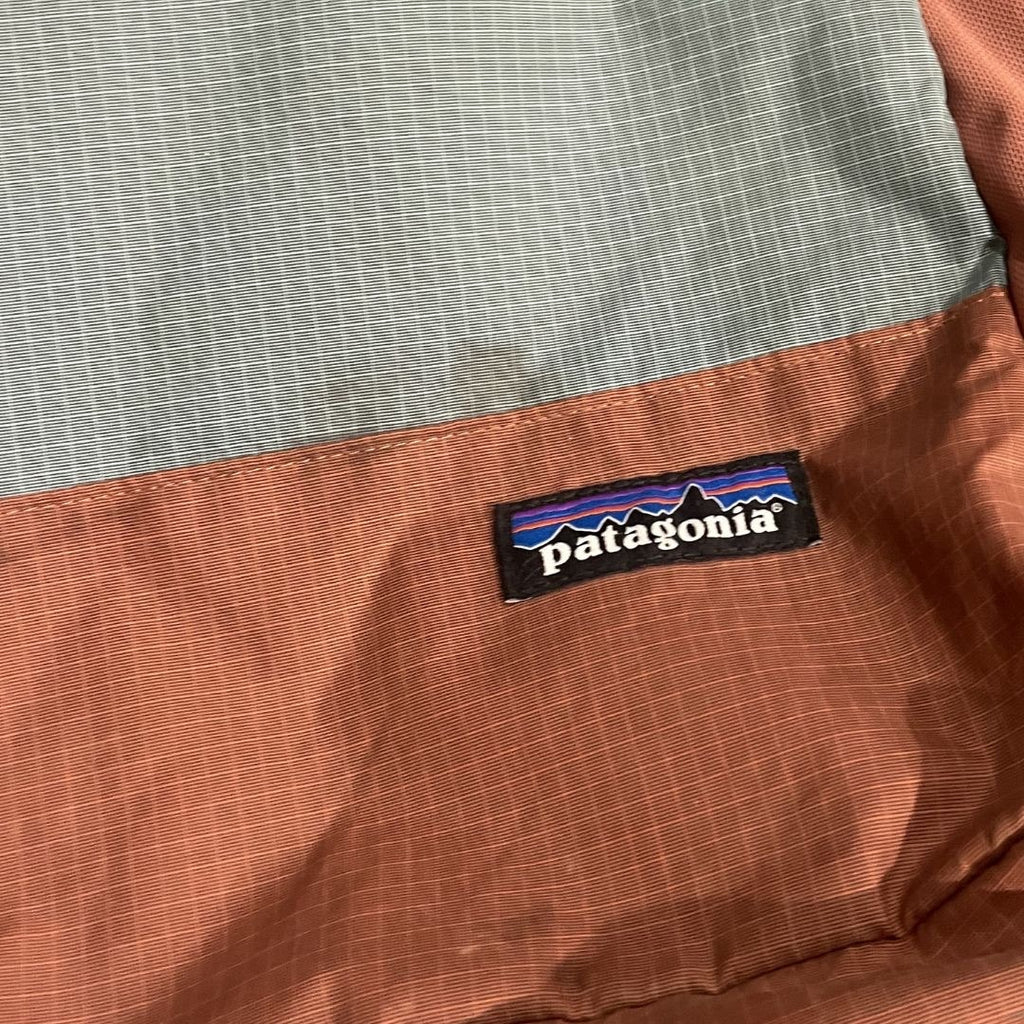 Patagonia Ultralight Black Hole Hybrid Tote Pack 27L Green Brown Backpack Hiking