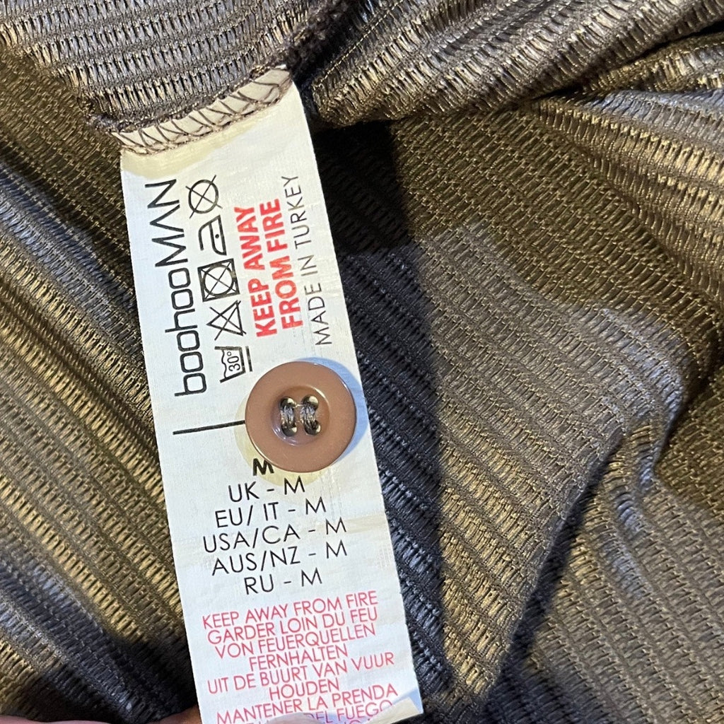 Boohoo Man Ribbed Button Down Short Sleeve Shirt Size Medium Retro