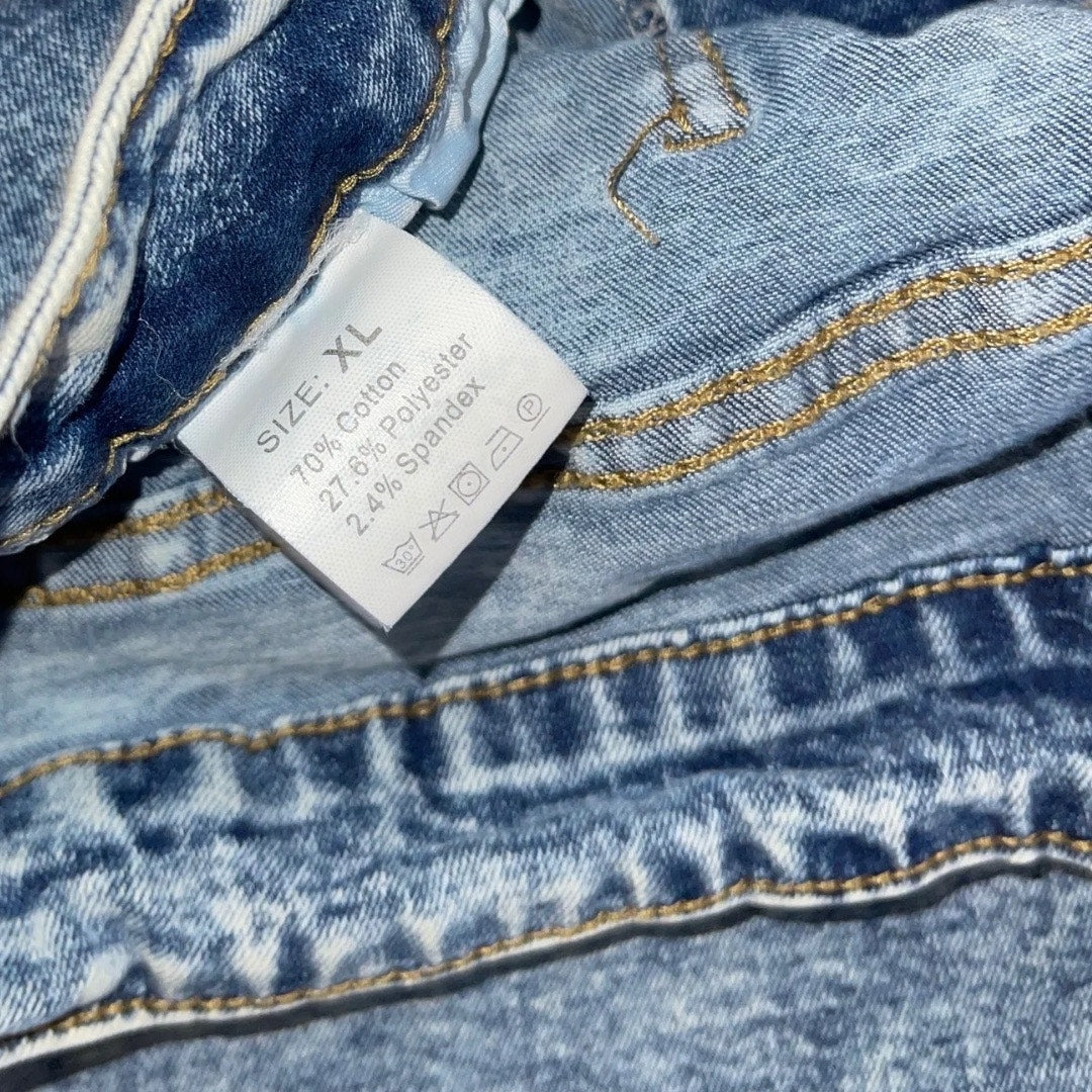 Women High Waist Denim Cargo Shorts Light Wash Frayed Hem mid Length Size L