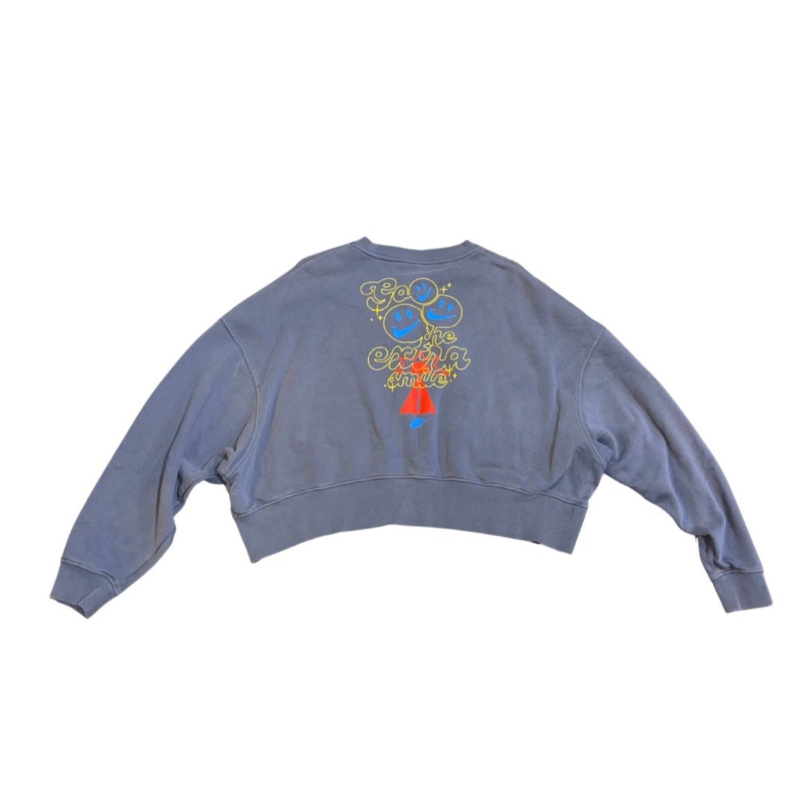 Nike Smile Trend Crewneck Sweater Cropped Size Small Sportswear Fleece
