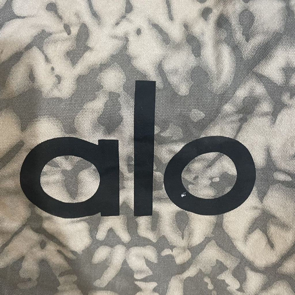 Alo Yoga Iconic Shopper Canvas Tote Bag Tie Dye Gym Yoga Travel Carry All Sporty