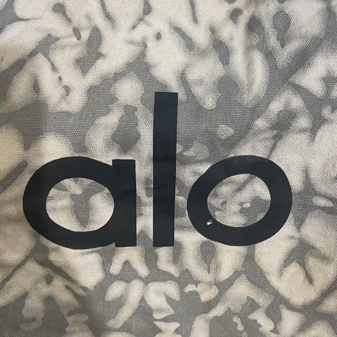 Alo Yoga Iconic Shopper Canvas Tote Bag Tie Dye Gym Yoga Travel Carry All Sporty