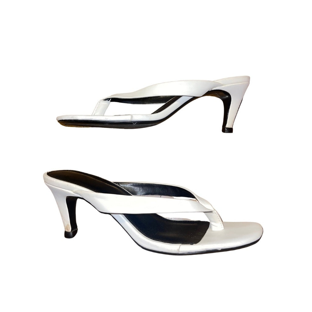 BCBGeneration Tabina Slide White Sandals Heeled Thong Toe Slip On Size 9