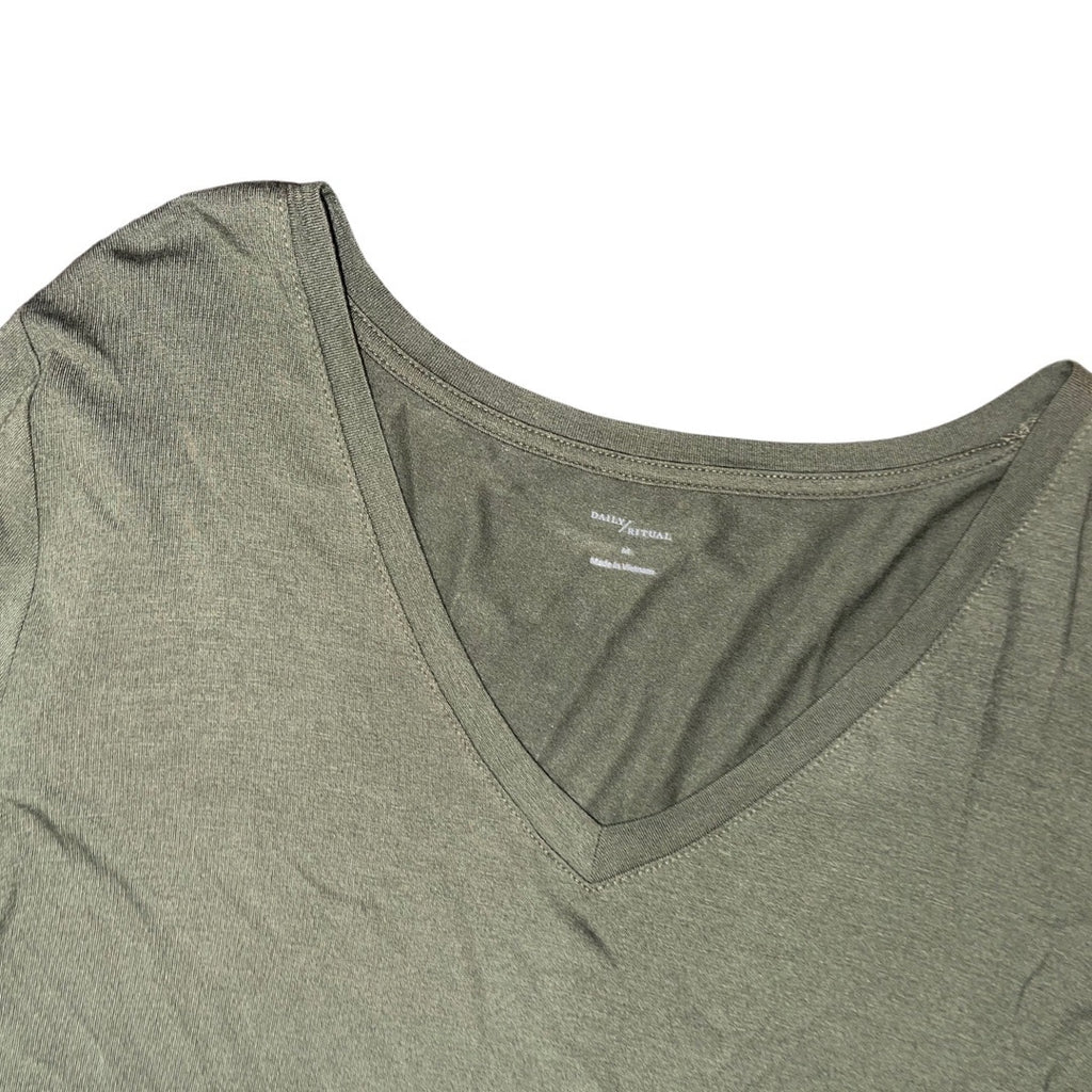 Daily Ritual Women's Green Jersey Knit Long Sleeve V-Neck Dress Size Medium NWT